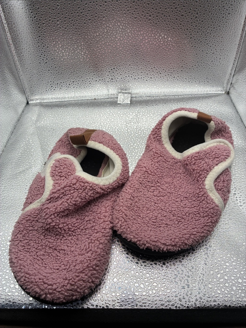 Cozy Sherpa Slippers for Women in Dusty Pink